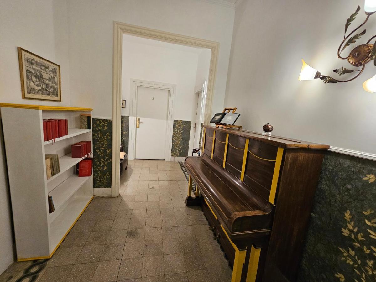 4Rooms In Рим Экстерьер фото