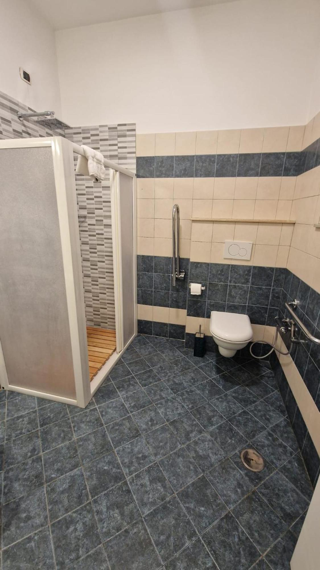 4Rooms In Рим Экстерьер фото